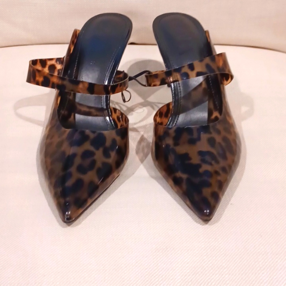 Zara shoes size 8 New without tags